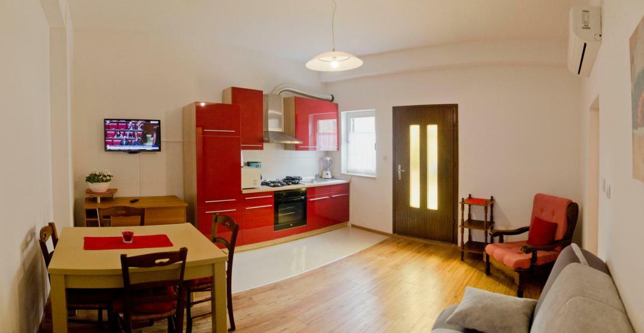 Apartman Aurora Apartment Porec Exterior photo